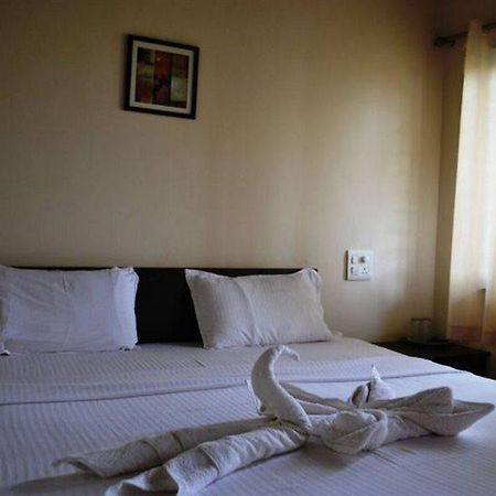 Pleasure Beach Resort Morjim Exterior foto