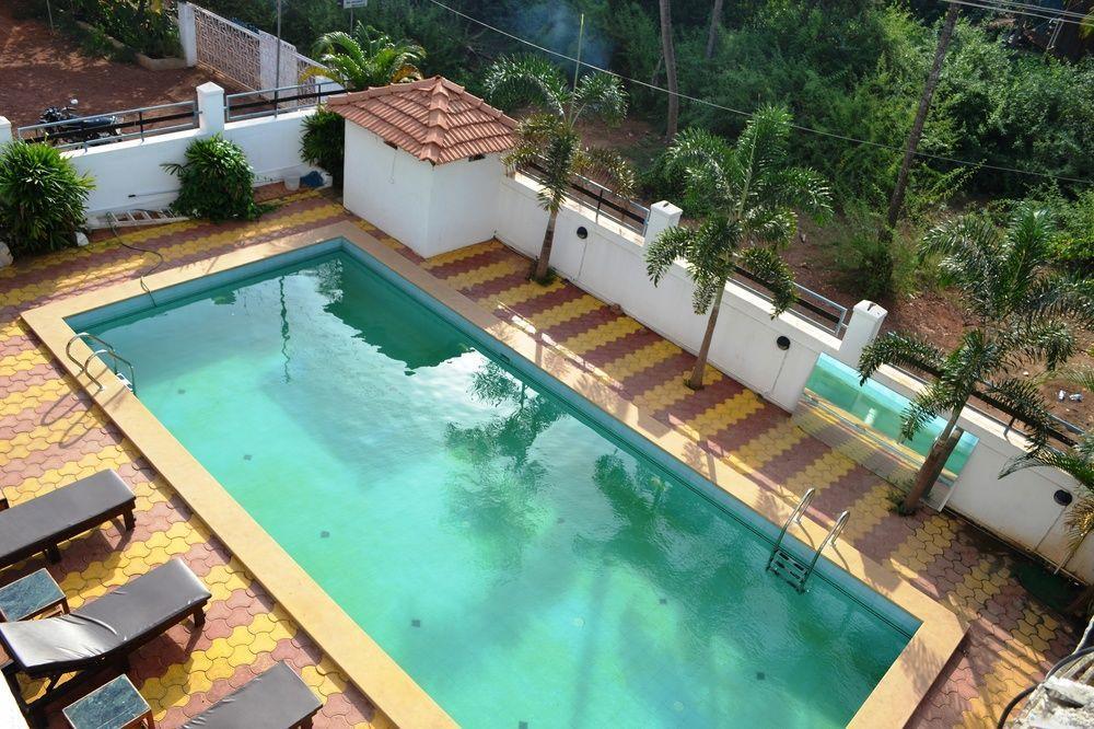 Pleasure Beach Resort Morjim Exterior foto