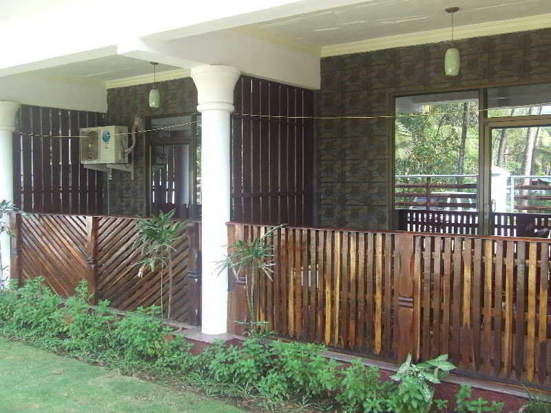 Pleasure Beach Resort Morjim Exterior foto