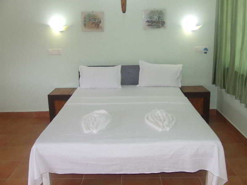 Pleasure Beach Resort Morjim Exterior foto