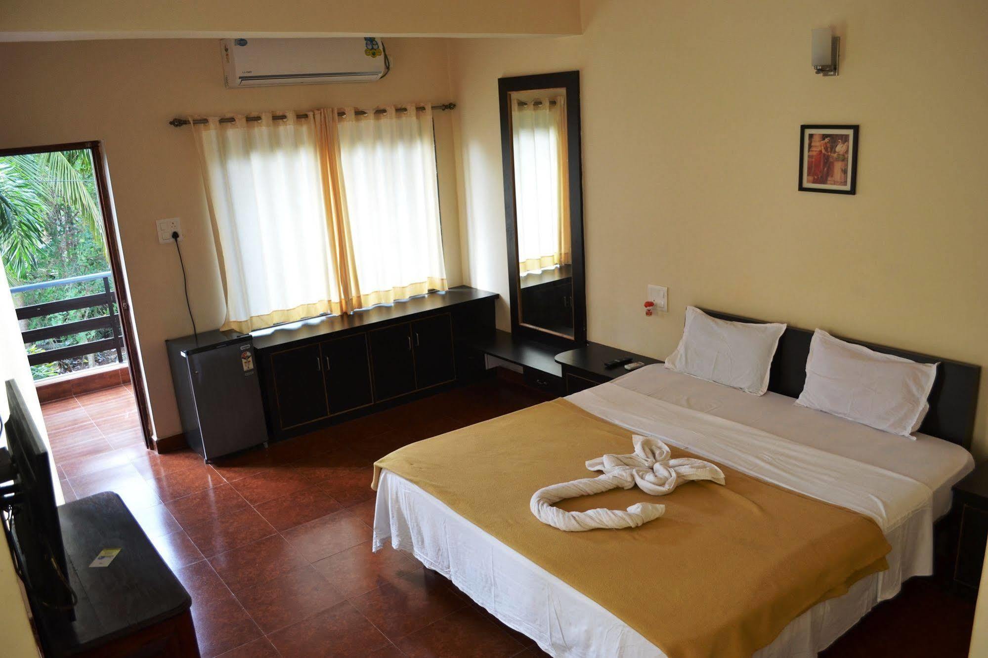 Pleasure Beach Resort Morjim Exterior foto