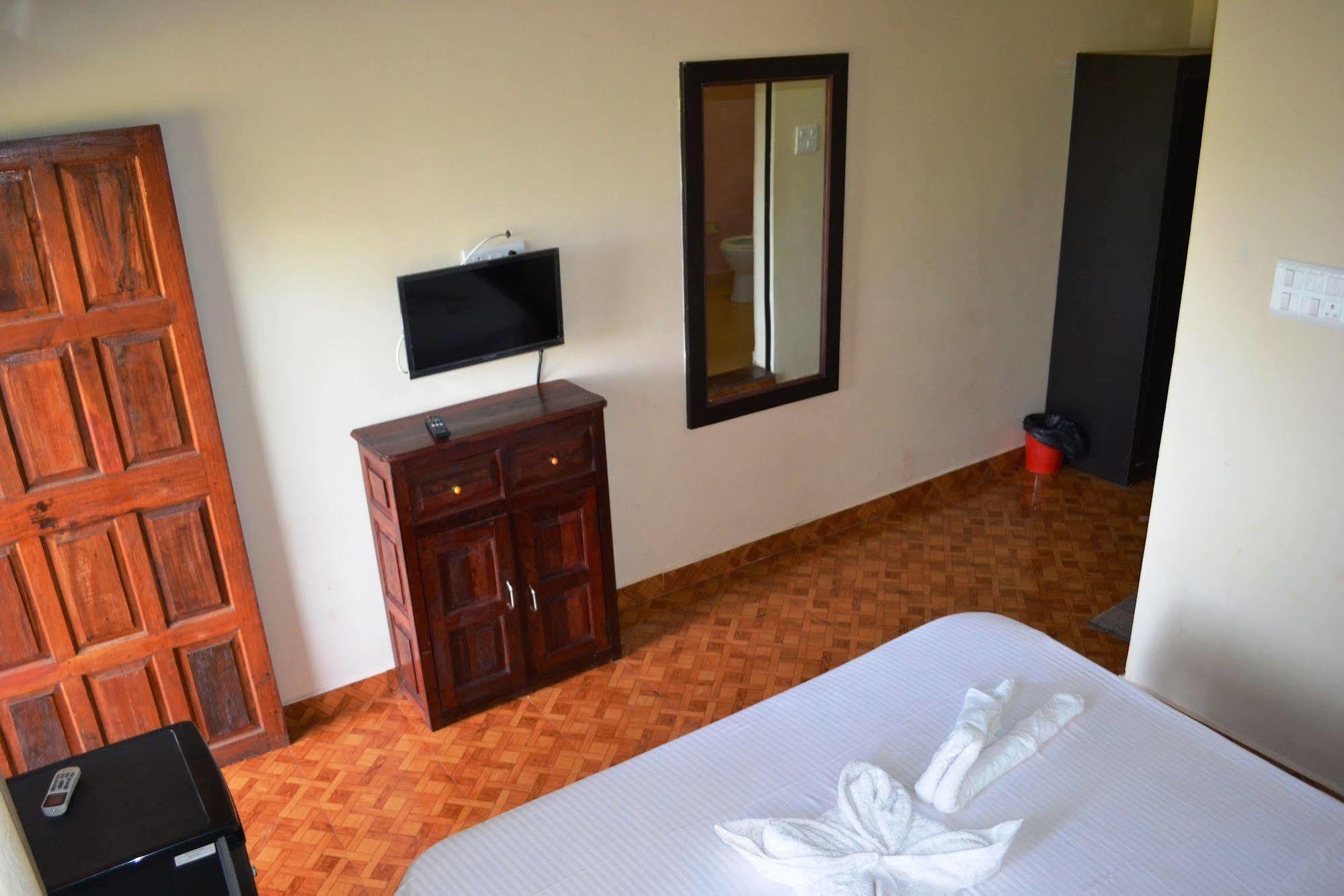 Pleasure Beach Resort Morjim Exterior foto